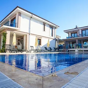 https://rota-seaside-otel.aegeanhotels.net